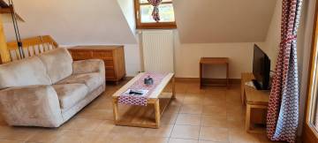 salon donnant sur un balcon